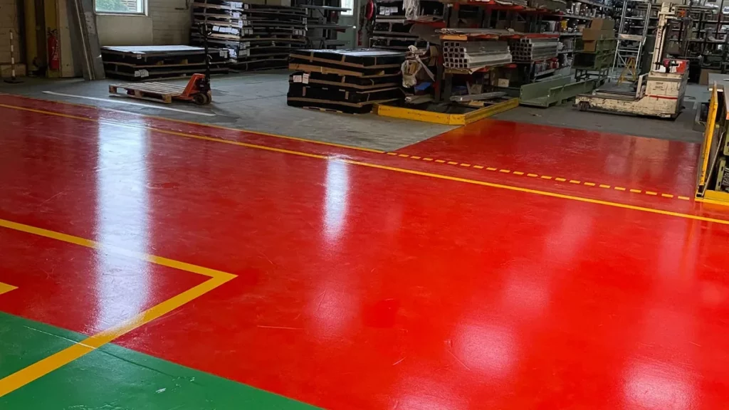 Peinture de sol usine